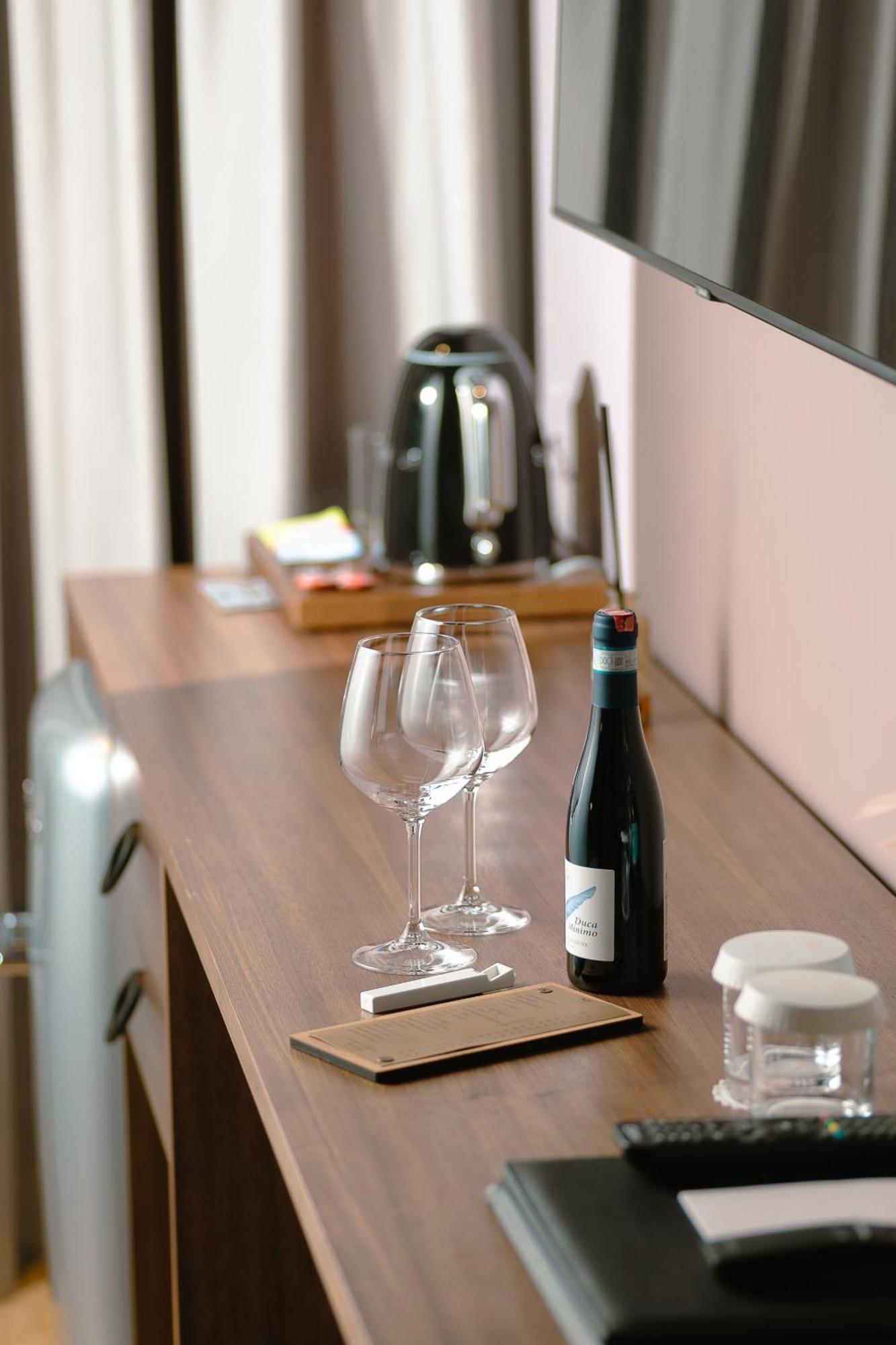 Mert Boutique Hotel Корча Номер фото