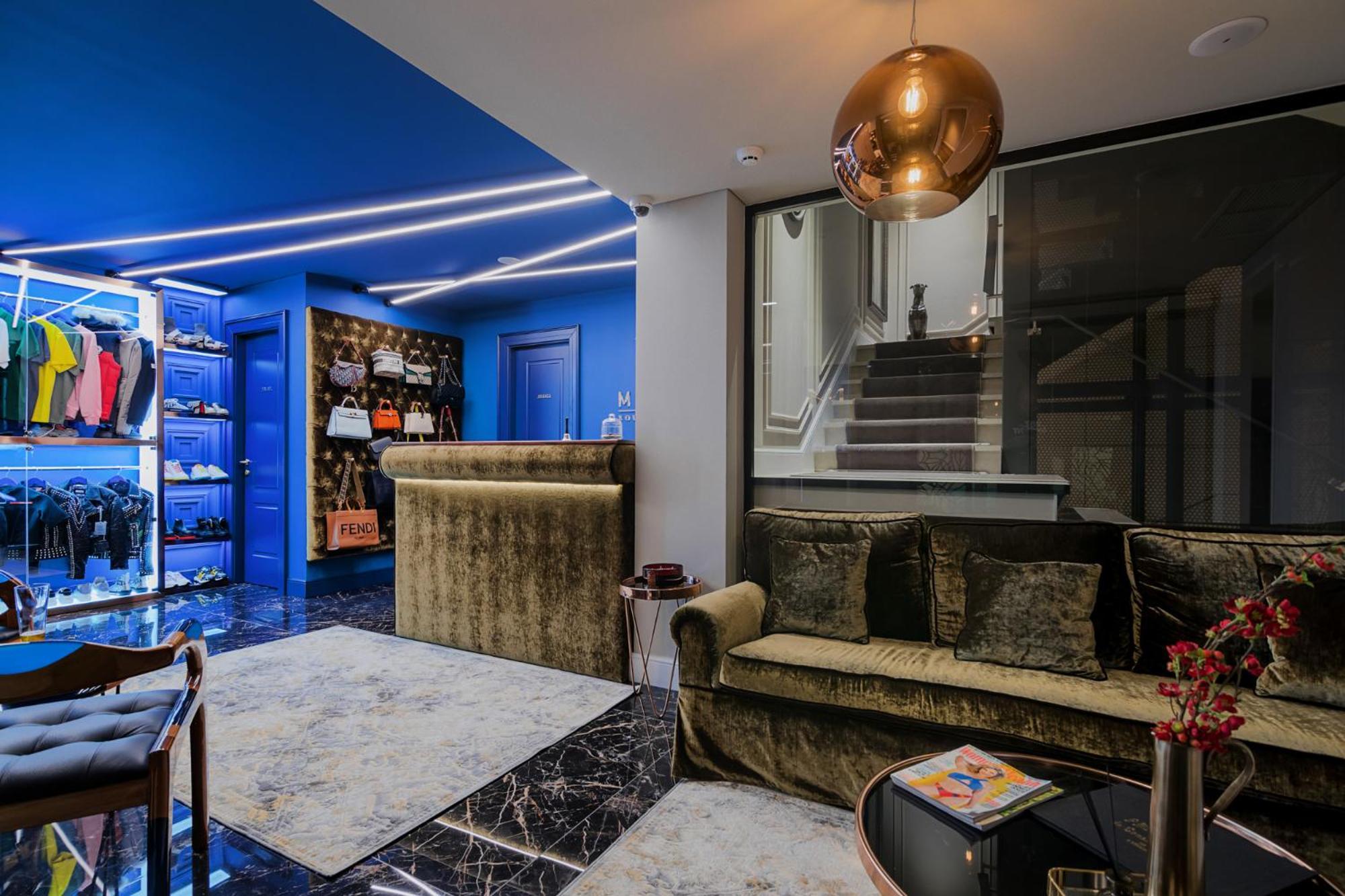 Mert Boutique Hotel Корча Экстерьер фото